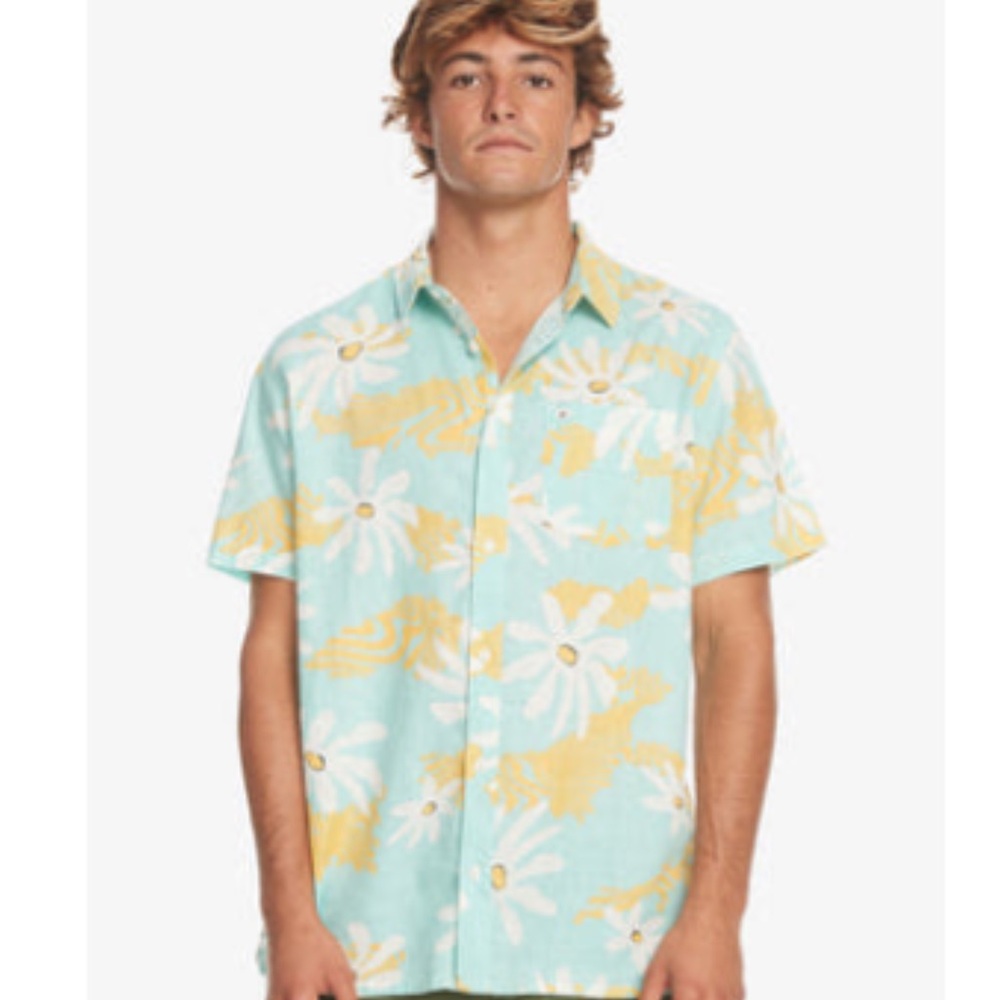 Quiksilver Men's Light Blue and Yellow Floral Shirt